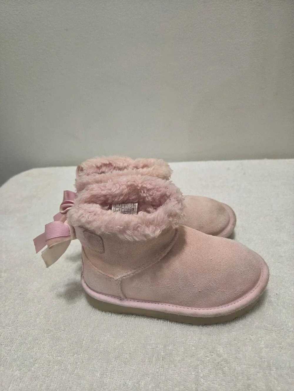 UGG Classic Mini Bailey Mixed Bow Boot for Kids Pink Size 10